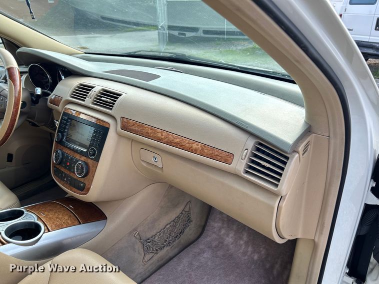 image for item NL9406 2008 Mercedes Benz R350  SUV