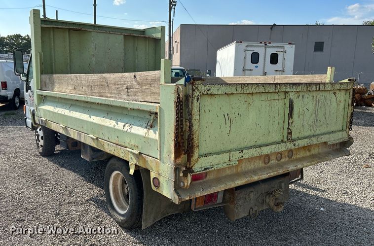 image for item NL9407 2002 GMC W4500  dump truck