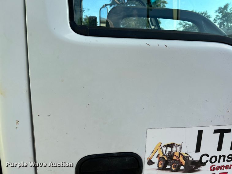 image for item NL9407 2002 GMC W4500  dump truck