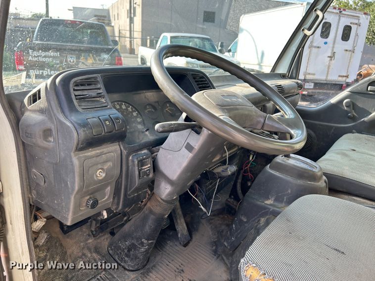 image for item NL9407 2002 GMC W4500  dump truck