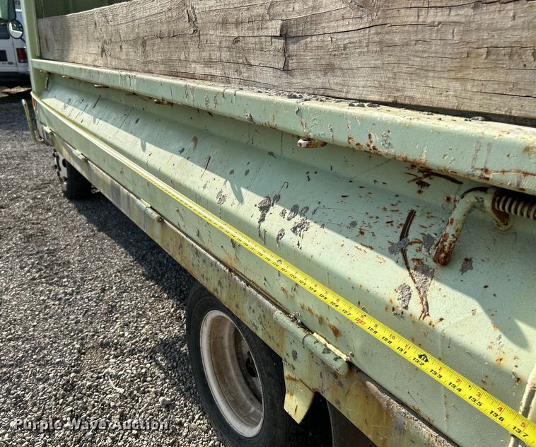 image for item NL9407 2002 GMC W4500  dump truck