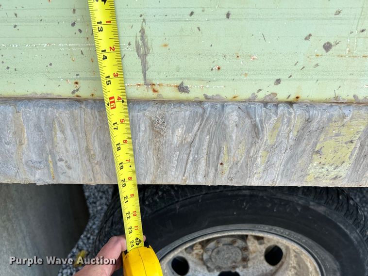 image for item NL9407 2002 GMC W4500  dump truck