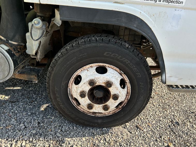 image for item NL9407 2002 GMC W4500  dump truck