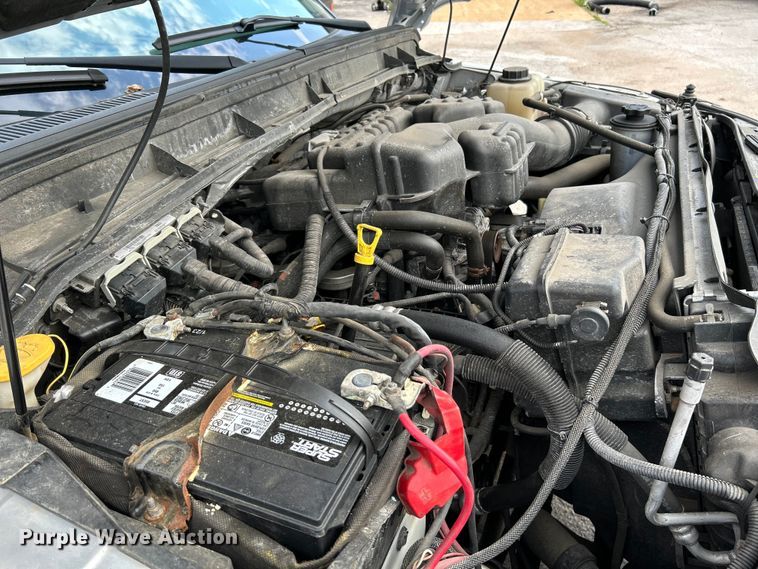 image for item NL9409 2016 Ford F350 Super Duty XLT  Crew Cab pickup truck