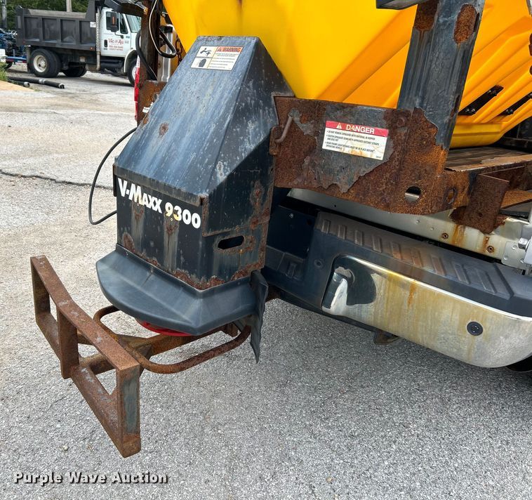 image for item NL9409 2016 Ford F350 Super Duty XLT  Crew Cab pickup truck