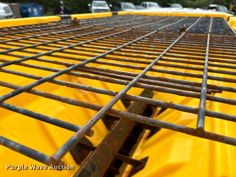 image for item NL9409 2016 Ford F350 Super Duty XLT  Crew Cab pickup truck