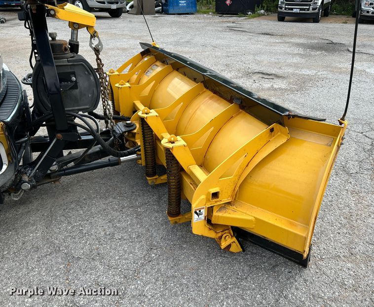 image for item NL9409 2016 Ford F350 Super Duty XLT  Crew Cab pickup truck