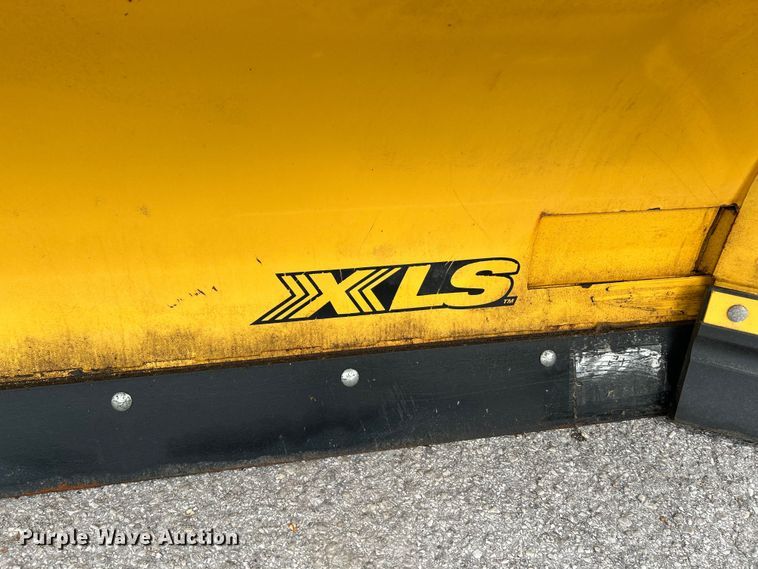 image for item NL9409 2016 Ford F350 Super Duty XLT  Crew Cab pickup truck