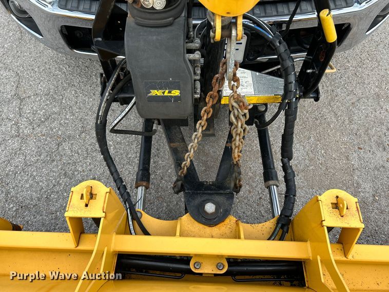 image for item NL9409 2016 Ford F350 Super Duty XLT  Crew Cab pickup truck