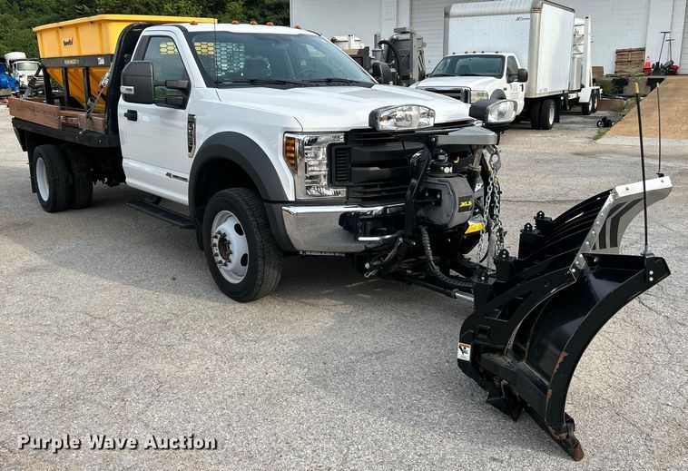 image for item NL9410 2019 Ford F550 Super Duty XL  flatbed truck