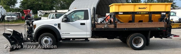 image for item NL9410 2019 Ford F550 Super Duty XL  flatbed truck