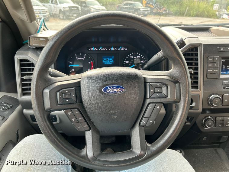 image for item NL9410 2019 Ford F550 Super Duty XL  flatbed truck