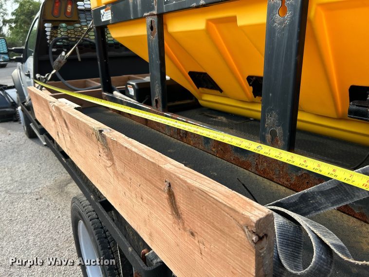 image for item NL9410 2019 Ford F550 Super Duty XL  flatbed truck