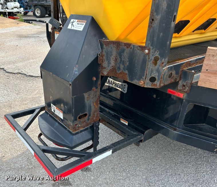 image for item NL9410 2019 Ford F550 Super Duty XL  flatbed truck