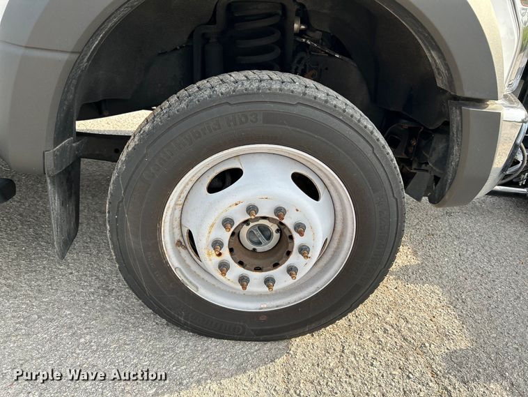 image for item NL9410 2019 Ford F550 Super Duty XL  flatbed truck