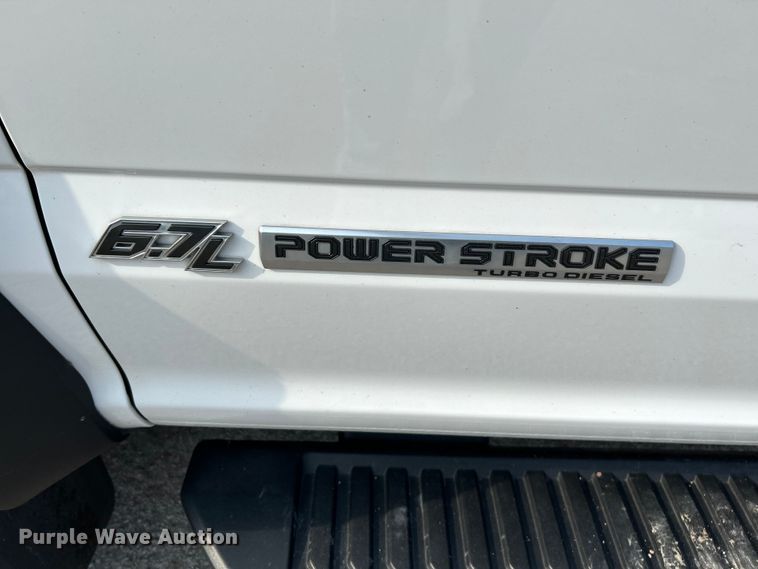 image for item NL9410 2019 Ford F550 Super Duty XL  flatbed truck