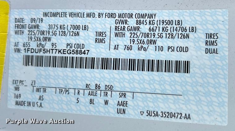 image for item NL9410 2019 Ford F550 Super Duty XL  flatbed truck