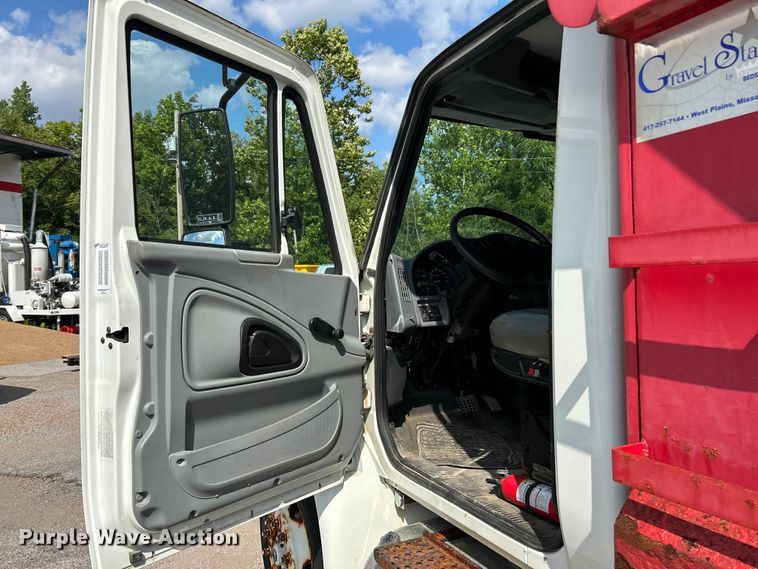 image for item NL9411 2007 International 4300  dump truck