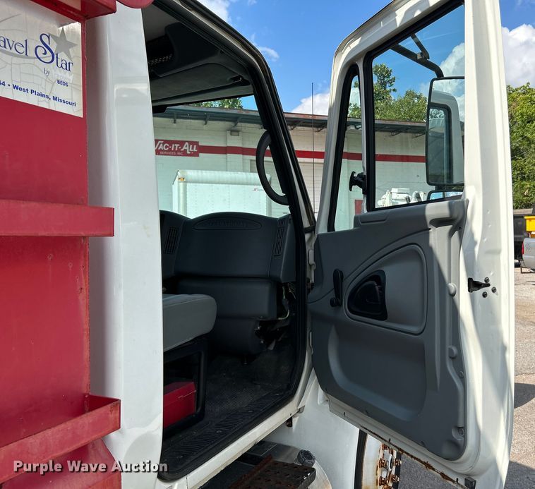 image for item NL9411 2007 International 4300  dump truck