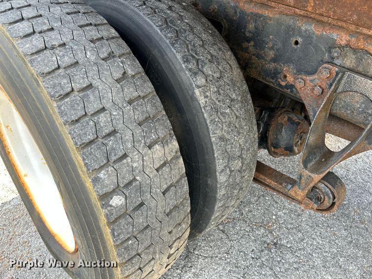 image for item NL9411 2007 International 4300  dump truck