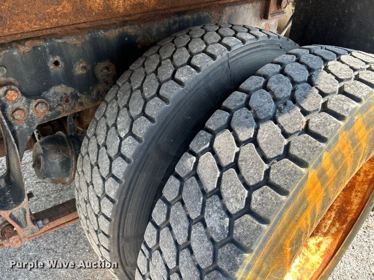 image for item NL9411 2007 International 4300  dump truck