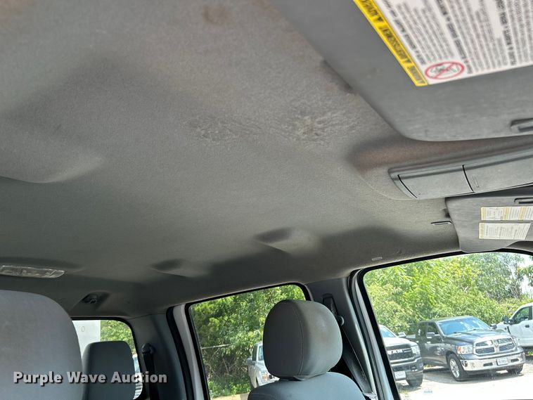 image for item NL9413 2015 Ford F350 Super Duty XLT  Crew Cab pickup truck