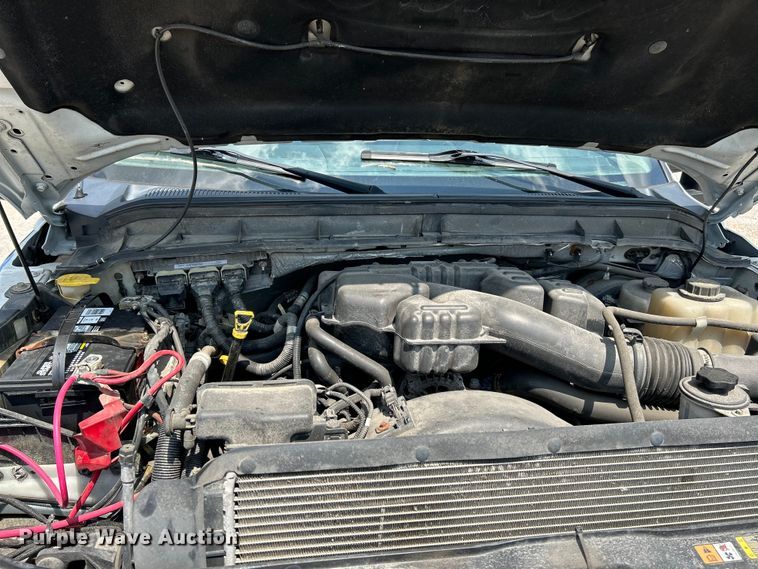 image for item NL9413 2015 Ford F350 Super Duty XLT  Crew Cab pickup truck