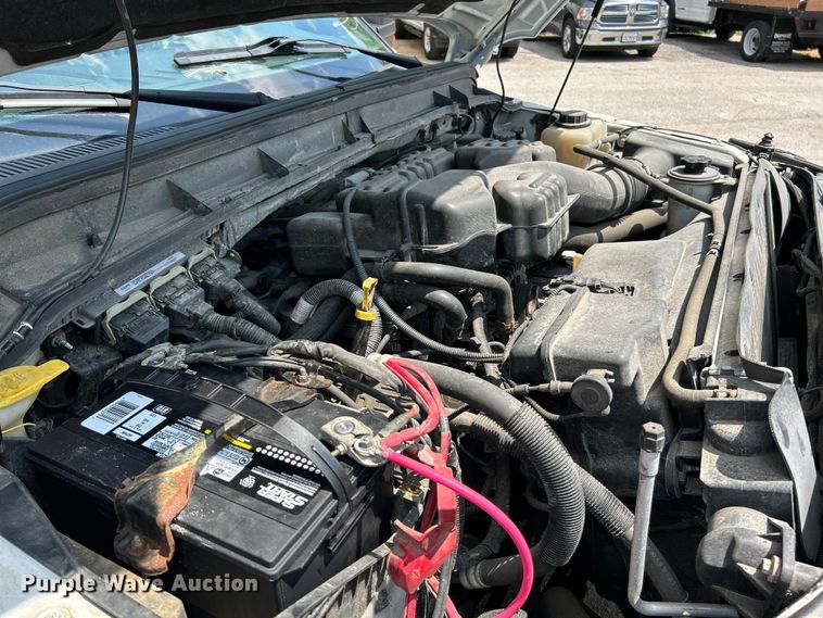 image for item NL9413 2015 Ford F350 Super Duty XLT  Crew Cab pickup truck