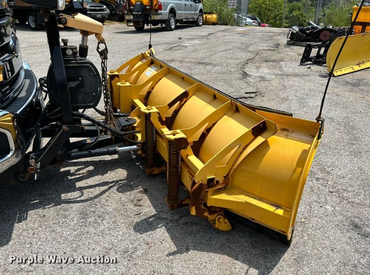 image for item NL9413 2015 Ford F350 Super Duty XLT  Crew Cab pickup truck