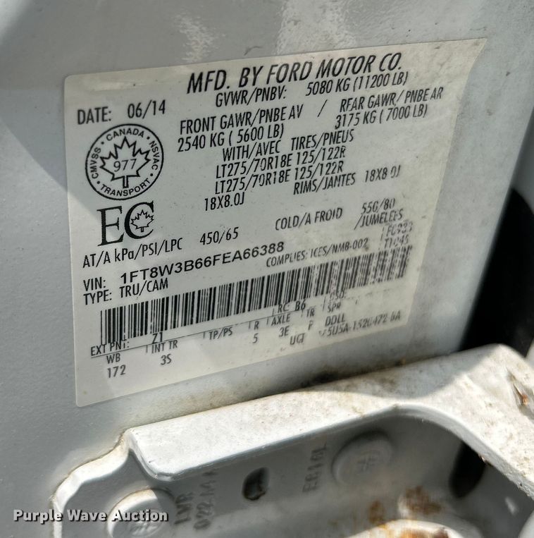 image for item NL9413 2015 Ford F350 Super Duty XLT  Crew Cab pickup truck