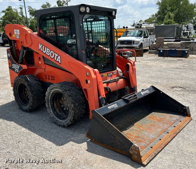 image for item NL9414 2017 Kubota SSV75  skid steer loader