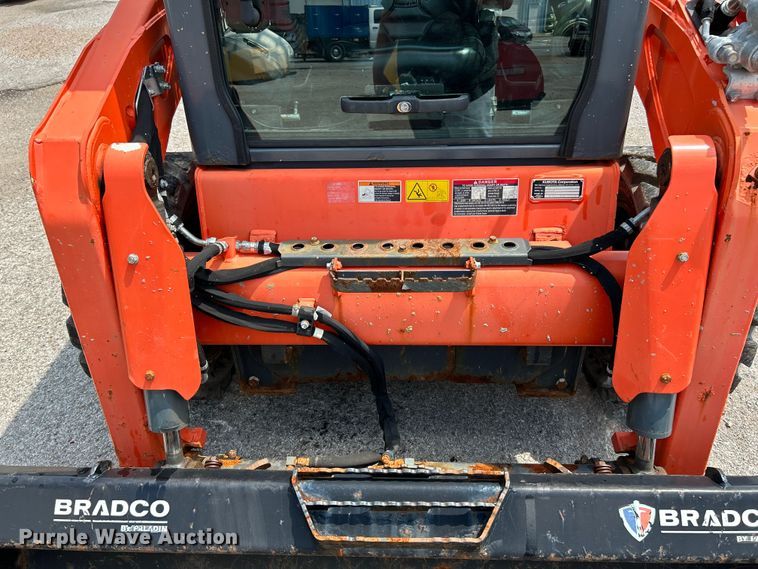 image for item NL9414 2017 Kubota SSV75  skid steer loader