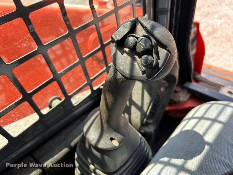 image for item NL9414 2017 Kubota SSV75  skid steer loader