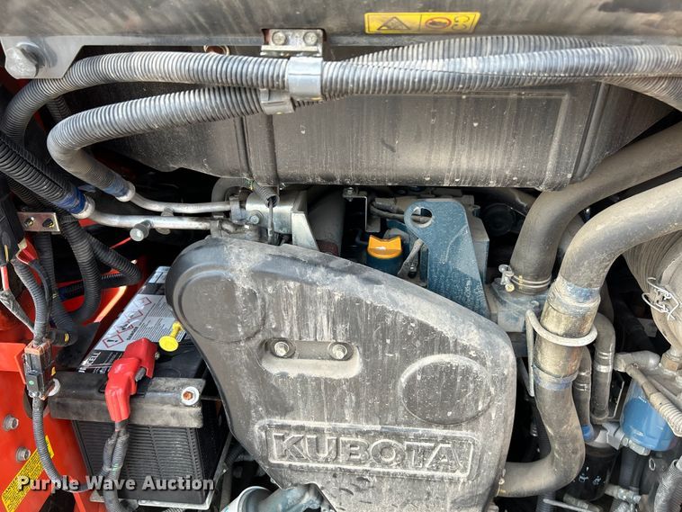 image for item NL9414 2017 Kubota SSV75  skid steer loader