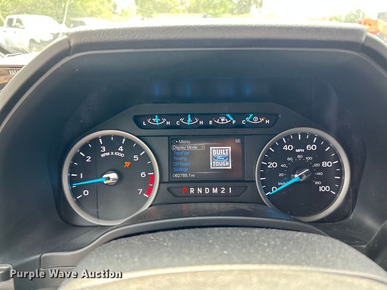 image for item NL9415 2019 Ford F350 Super Duty XLT  Crew Cab pickup truck