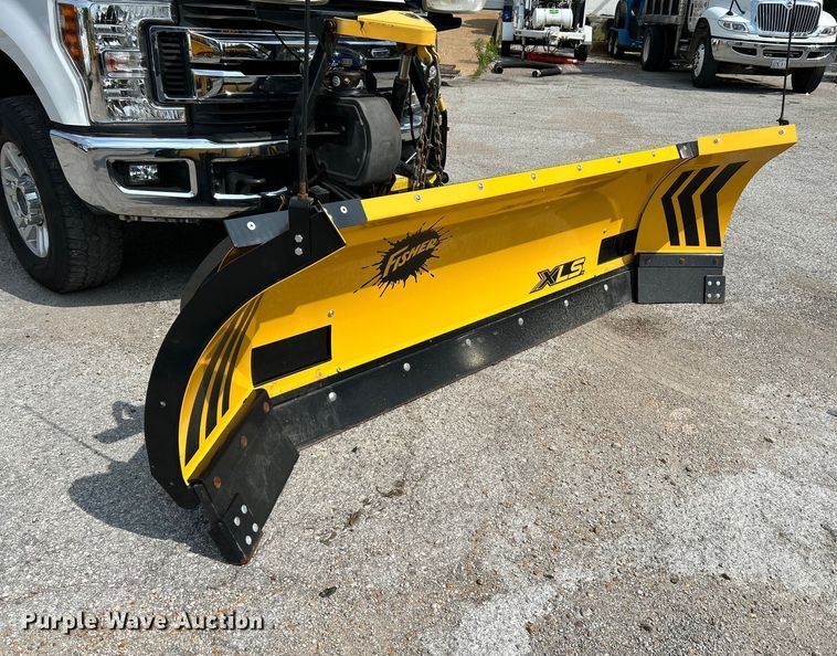 image for item NL9415 2019 Ford F350 Super Duty XLT  Crew Cab pickup truck