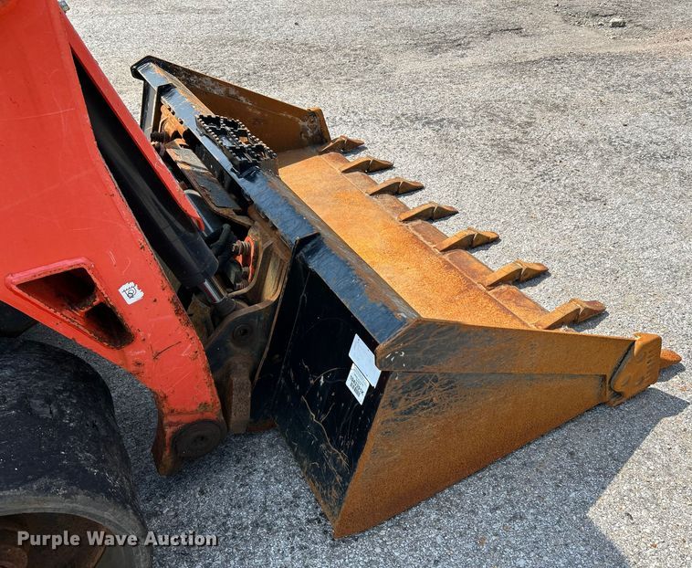 image for item NL9416 2018 Kubota SVL75-2  tracked skid steer loader