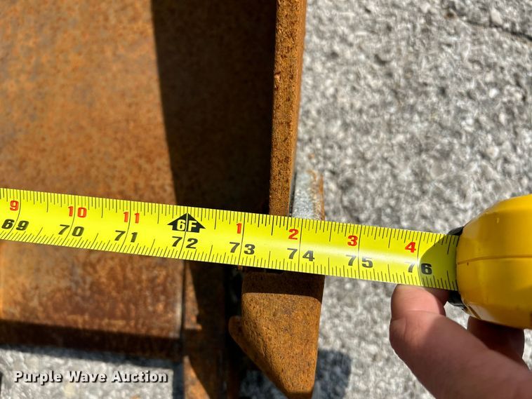 image for item NL9416 2018 Kubota SVL75-2  tracked skid steer loader