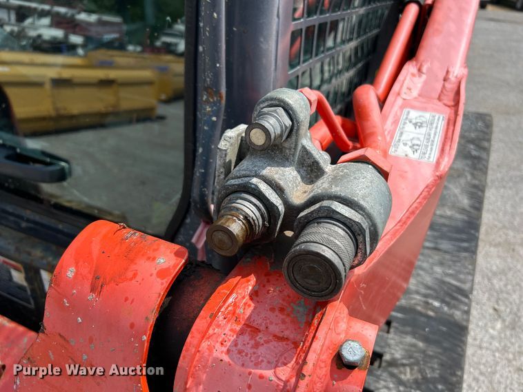 image for item NL9416 2018 Kubota SVL75-2  tracked skid steer loader