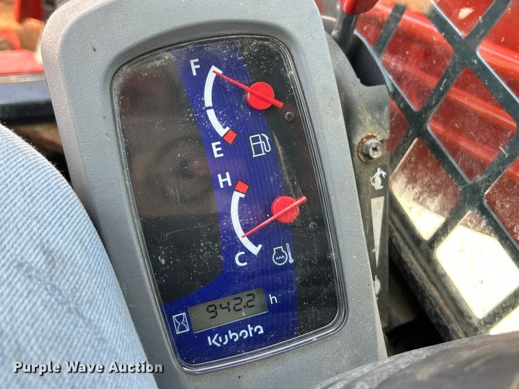 image for item NL9416 2018 Kubota SVL75-2  tracked skid steer loader