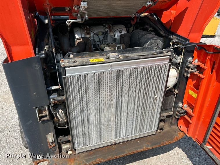 image for item NL9416 2018 Kubota SVL75-2  tracked skid steer loader