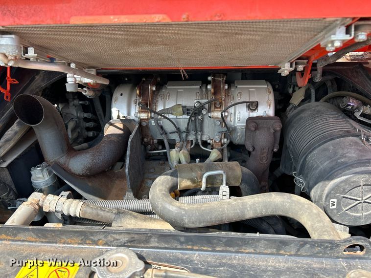 image for item NL9416 2018 Kubota SVL75-2  tracked skid steer loader