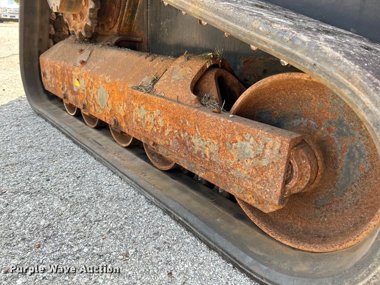 image for item NL9416 2018 Kubota SVL75-2  tracked skid steer loader