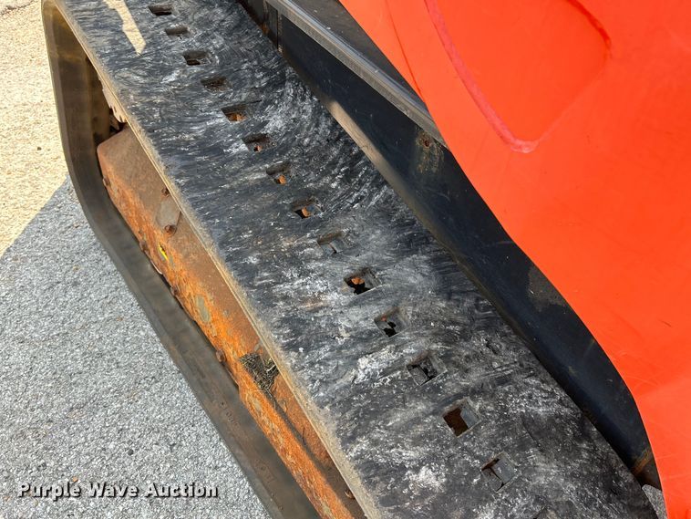 image for item NL9416 2018 Kubota SVL75-2  tracked skid steer loader