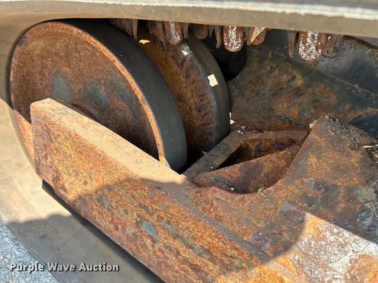 image for item NL9416 2018 Kubota SVL75-2  tracked skid steer loader