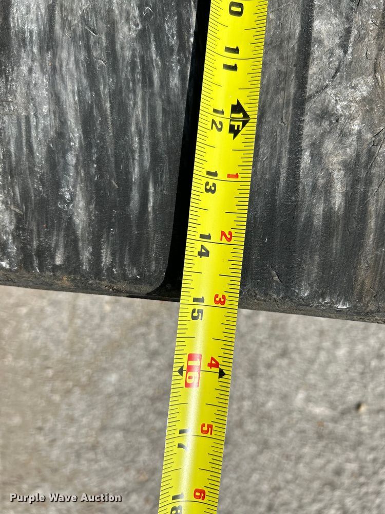 image for item NL9416 2018 Kubota SVL75-2  tracked skid steer loader