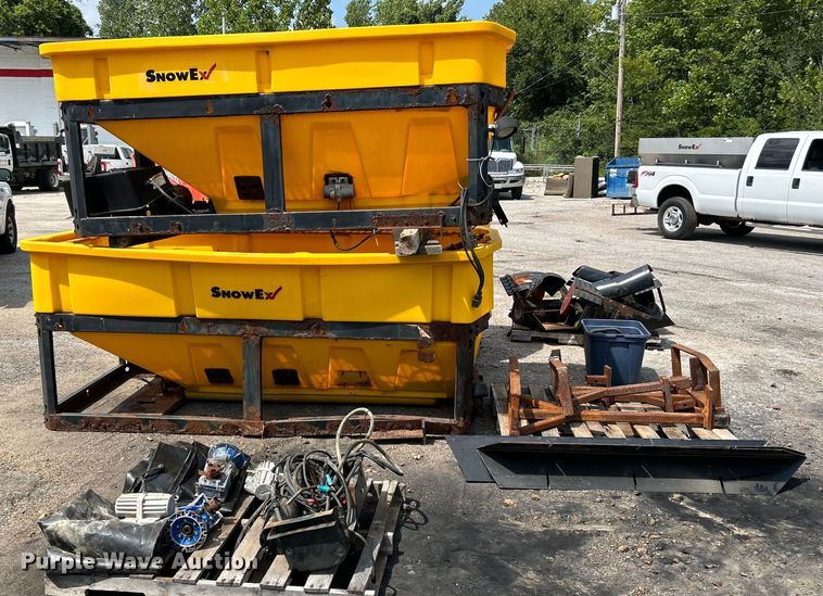 image for item NL9423 (3) SnowEx spreaders