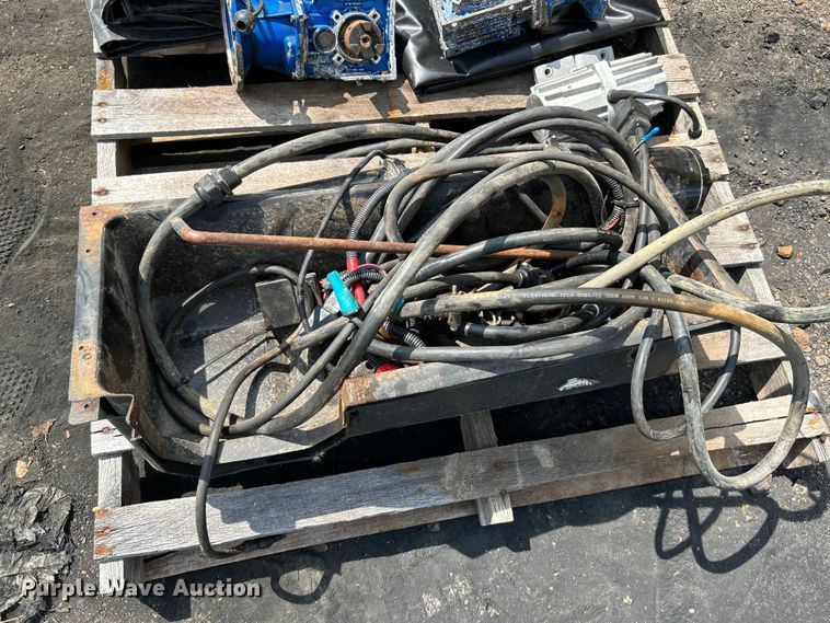 image for item NL9423 (3) SnowEx spreaders