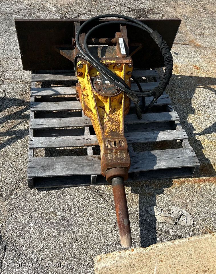 image for item NL9424 Atlas Copco SBC 410 II  breaker