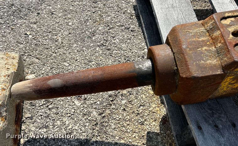 image for item NL9424 Atlas Copco SBC 410 II  breaker